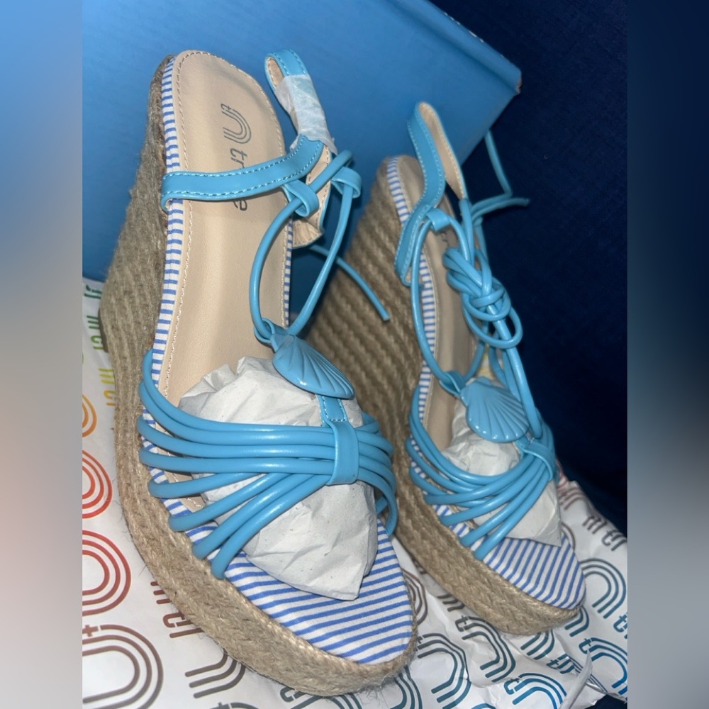 Sea Blue Heels